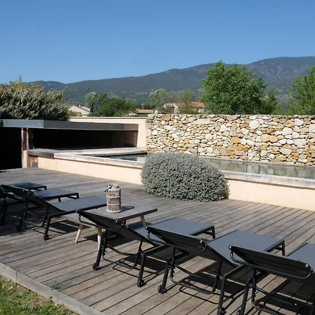 Villa Provencal Farmhouse, Mont Ventoux View, 2 Pools *