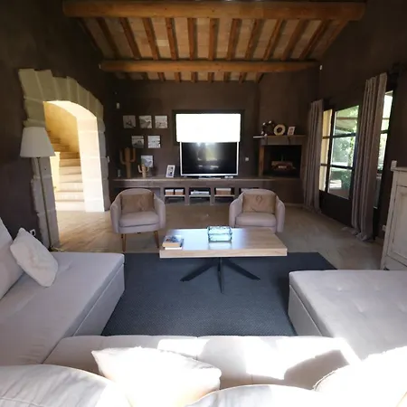 Provencal Farmhouse, Mont Ventoux View, 2 Pools